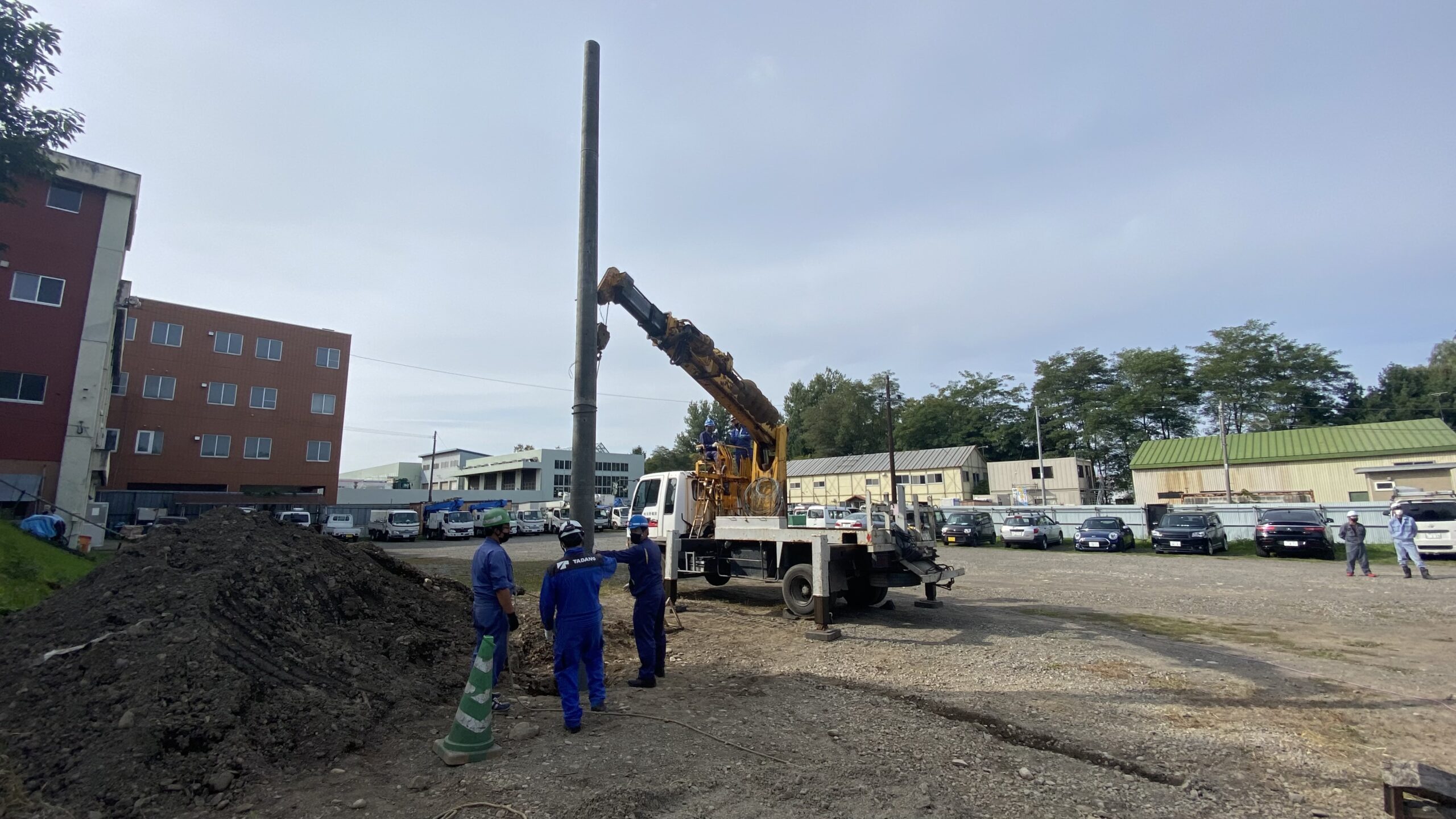 穴掘建柱車運転のための特別教育 株式会社セイトー電設