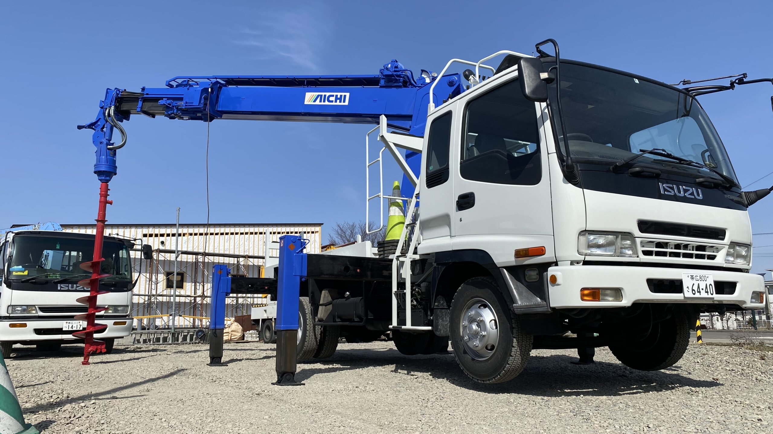 穴掘建柱車ミニチュア - ミニカー